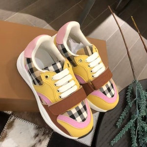 รองเท้าเดินลำลองสไตล์อังกฤษลายทางคุณภาพสูง ทนทานต่อการสึกหรอ ปี 2026 รับผลิตสินค้าขายส่งและปรับแต่งตามความต้องการ - Product Image 5