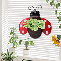 Petit pot de fleurs en métal en forme de coccinelle, à suspendre, pour l'intérieur/l'extérieur, style rustique, durable, pour la maison, le jardin, les plantes succulentes