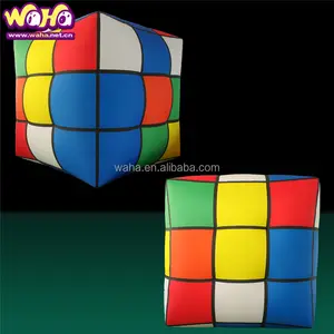 Şişme PVC Rubik küp modeli satış için özelleştirilmiş LED şişme sihirli küp balon