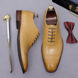 Zapatos de vestir formales y modernos para hombre, de cuero genuino británico con patrón de cocodrilo, ideales para padrinos de boda y novios. - Product Image 2