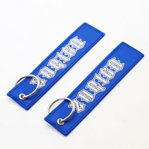 Etiqueta Personalizada con Letras Góticas para Ropa Urbana y Regalos de Cultura Juvenil - Product Image 4