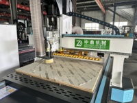 Routeur CNC avec changeur d'outils automatique Routeur CNC de haute précision pour le travail du bois