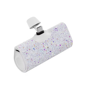 Vendita calda di lusso <span class=keywords><strong>Power</strong></span> Bank Logo personalizzato diamante 5000 di ricarica mAh moda ragazza Mini Smart Bling Bling <span class=keywords><strong>Power</strong></span> Bank - Product Image 3