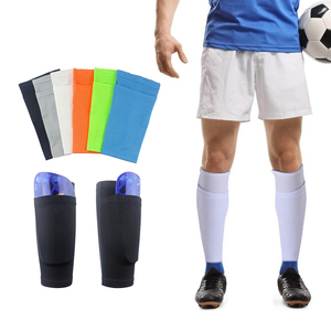 足球护腿袜子腿部性能支撑足球压缩小腿袖子，带口袋，可容纳护腿垫 - Product Image 1
