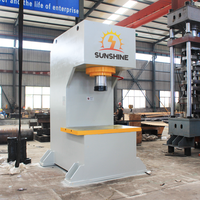 Presses hydrauliques polyvalentes à bras unique, idéales pour les panneaux solaires et les presses de fabrication de pales d'éoliennes