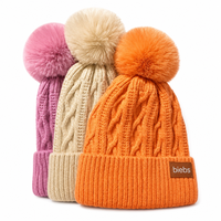 Bonnet en tricot ODM avec pompon, logo brodé personnalisé, design chaud pour l'hiver, bonnet à revers décontracté en acrylique pour adultes