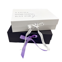 Boîte-cadeau de Noël en carton de luxe personnalisée fermeture magnétique finition mate laminée UV pour les petites entreprises ruban unique pour chaussettes