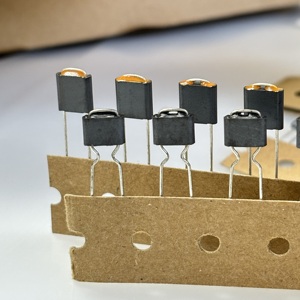 EMI tiếng ồn lọc chì loại phổ biến chế độ Choke CuộN ba thiết bị đầu cuối tụ gốm điện môi trung đàn áp - Product Image 3