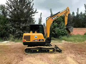 L'excavatrice de SANY 60 a employé 6 tonnes SY60C SY60pro-9 mini excavatrice de chenille SY75 SY55 de basses heures de travail - Product Image 2