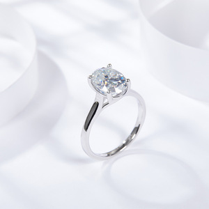 Anello di Fidanzamento Solitario in Moissanite Taglio Ovale 7*10mm 2.5ct, <span class=keywords><strong>Argento</strong></span> Sterling S925 con Gambo Curvo, Gioielleria Fine di Lusso - Product Image 4