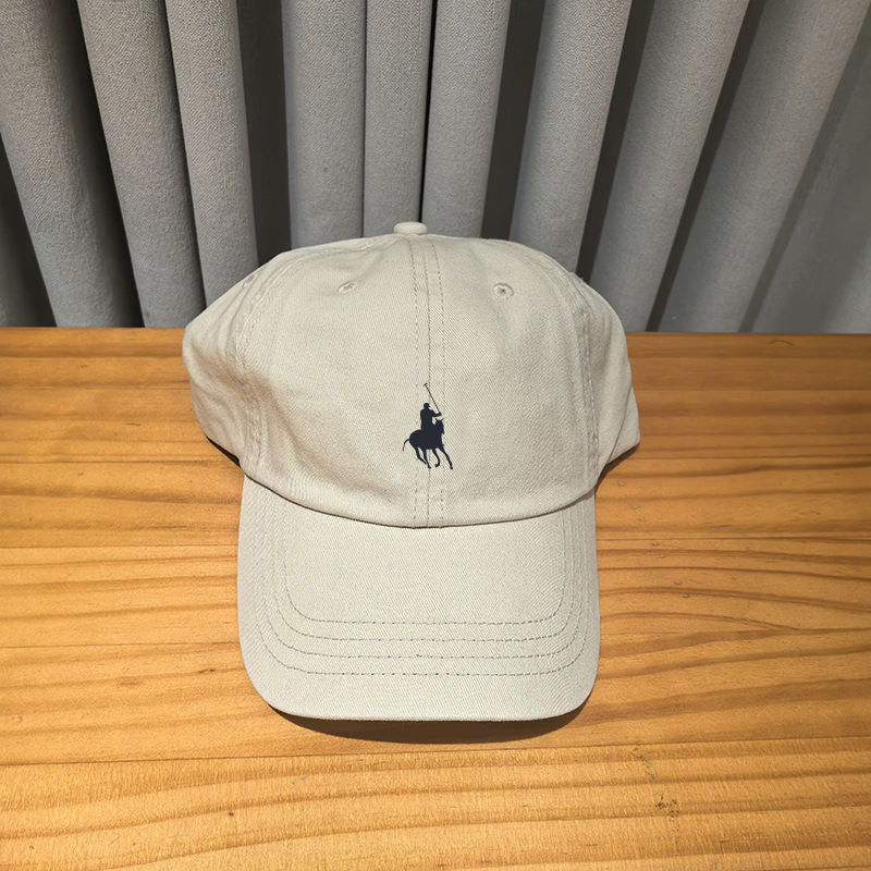 กางเกงสีกากีตื้น ป้ายสีน้ำเงิน