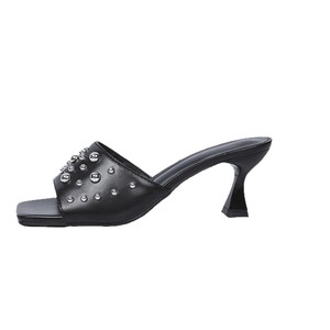<span class=keywords><strong>Sandali</strong></span> eleganti con <span class=keywords><strong>tacco</strong></span> <span class=keywords><strong>basso</strong></span> da donna con rivetto e punta quadrata 2025 nuovo arrivo estivo pantofole a punta aperta alla moda taglie forti - Product Image 5