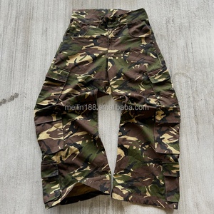 Fabricant de pantalons sur mesure, pantalon cargo à jambes larges, pantalon ample à imprimé camouflage - Product Image 1