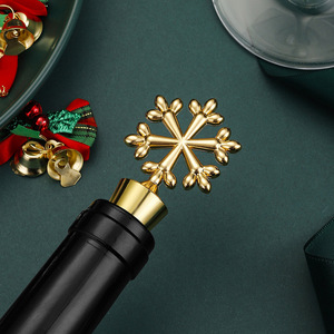 Christmas Snowflake Wine <b>Stopper</b> Gold Metal Bottle Seal For Champagne Preservation Party Gift Simple Style - Product Image 2