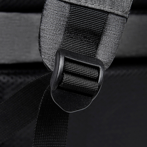 Sacoche unisexe spacieuse en cuir végétalien pour ordinateur portable de bonne qualité, fonctionnelle, emballage personnalisé du Vietnam en polyester durable - Product Image 2