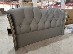 <span class=keywords><strong>Lit</strong></span> <span class=keywords><strong>avec</strong></span> tête de <span class=keywords><strong>lit</strong></span> rembourrée et éclairée de style italien luxueux, <span class=keywords><strong>avec</strong></span> tiroirs de rangement et cadre relevable hydraulique - Product Image 6