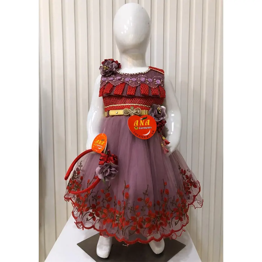 Diseño para bebé niña contraste rojo bebé vestido largo