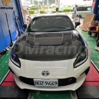 Capot de capot en fibre de carbone de style Vari VRS pour Toyota GR86 BRZ 2022
