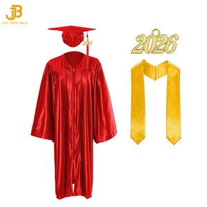 Set di Toga e Stola per Laurea Personalizzabile con Logo, in Fibra di Poliestere, per Adulti Universitari, con Nappa 2026 - Product Image 2