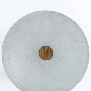 Base grise-concrète poêlée d'acier inoxydable de Tableau latéral mince avec la table d'extrémité de garnitures en laiton - Product Image 5