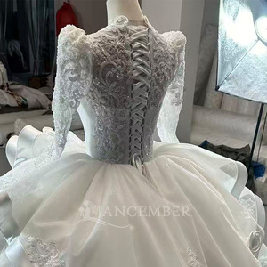 Lscm78 Luxury Ivory <b>Wedding</b> Dress Beaded Appliques Ball Gown Sweetheart Neckline Chapel Train Floor-Length Bridal Dress for - Product Image 3