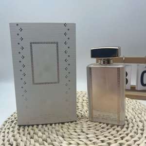 Ближний Восток Дубай 100 мл высококачественный долговечный стеклянный флакон для духов для женщин. Заводская низкая цена. Привлекает противоположный пол. - Product Image 2