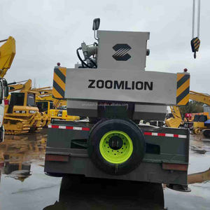 Grue sur camion Zoomlion ZTC550V d'occasion, 55 tonnes, ZTC500, ZTC350, ZTC251 à Shanghai - Product Image 2