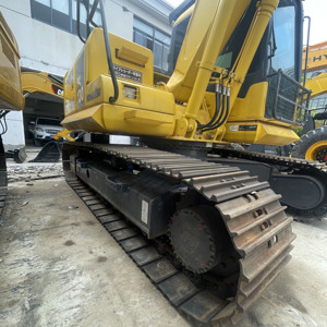 Excavatrice sur chenilles hydraulique KOMATSU PC130 d'occasion, 13 tonnes, matériel de construction - Product Image 2