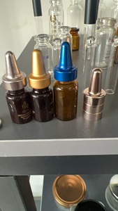 Frasco de Vidrio Ámbar para Esencias Líquidas de 3ml, 5ml, 7ml, 10ml, 30ml, con Tapón de Rosca Negro y <span class=keywords><strong>Gotero</strong></span>, Calidad Farmacéutica Premium - Product Image 2