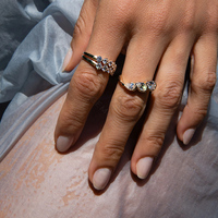 Gemnel Prix de gros des lots en vrac en argent sterling 925 avec logo personnalisé Bague gouttelette ondulée élégante de luxe
