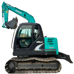 Excavatrice sur chenilles d'occasion KOBELCO SK75mini 7,5 tonnes 90% neuve Excavatrice sur chenilles KOBELCO SK75 Matériel de construction d'occasion fabriqué au Japon - Product Image 1