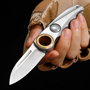 سكين جيب فضي عالي الجودة خفيف الوزن مع خاتم إصبع نحاسي بنمط زر ضغط من الفولاذ المقاوم للصدأ 16 من أجل التخييم - Product Image 6
