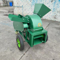 Dubbele Hopper 22/28 PK Dieselmotor Houtversnipperaar Output 1-1,5T/H Multifunctionele Industriële Houtchip Zaagselmachine