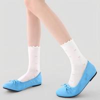 Chaussettes courtes blanches mignonnes avec motif croisé miniature, bord festonné, chaussettes fines et transparentes pour chaussures Mary Jane, style japonais Kawaii