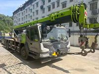Grue mobile sur camion Zoomlion d'occasion de 100 tonnes, flèche télescopique, moteur Weichai, pompe hydraulique Hengli, moteur, boîte de vitesses Kato, modèle 2020, 60 m