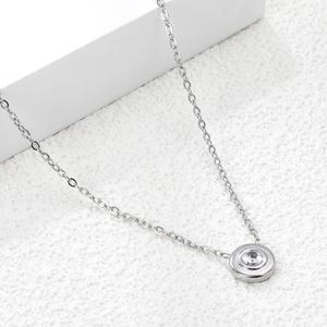 Collier personnalisé en acier inoxydable étanche avec pendentif rond en zircon et breloque gravée pour femme - Product Image 5