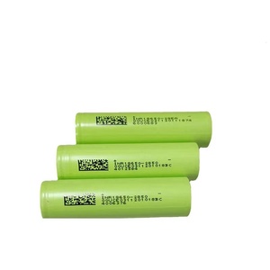 18650 cilíndrico Lithium Ion <span class=keywords><strong>Battery</strong></span> Cell 3.7V 2900mah NMC recarregável com taxa de descarga 1C -3C para lanterna tocha - Product Image 4