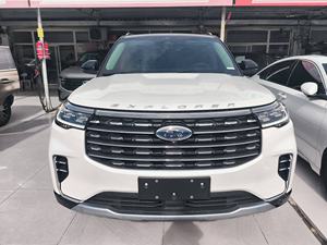 سيارة دفع رباعي مستعملة، عرض كبير، محرك بنزين <span class=keywords><strong>2.3</strong></span>، دفع رباعي، 7 مقاعد - Product Image 2