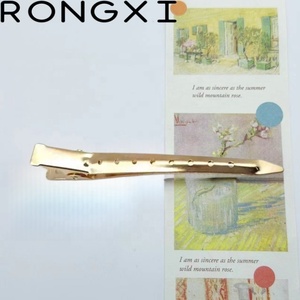 Nuevas Pinzas para <span class=keywords><strong>Rizos</strong></span> <span class=keywords><strong>de</strong></span> Cabello, Pinzas Metálicas <span class=keywords><strong>de</strong></span> 9 cm con 8 Agujeros para Peluquería, Accesorios <span class=keywords><strong>de</strong></span> Salón, Pinzas para Seccionar el Cabello, Herramientas para Extensiones <span class=keywords><strong>de</strong></span> Cabello - Product Image 6