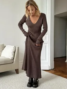 Abito lungo da donna elegante e alla moda 2026, nuovo stile, tinta unita, maniche lunghe, scollo a V, vestibilità slim, stile casual - Product Image 4