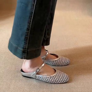 Sandalias Mary <span class=keywords><strong>Jane</strong></span> de piel de oveja transpirables con diseño hueco para mujer 2026, de primavera-verano, con punta cerrada, media tira y talón abatible antideslizante. - Product Image 3