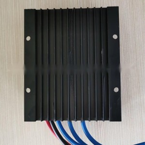 Controlador de Turbina Eólica MPPT de 300W, Entrada de 12V/24V para Carga a Baja Velocidad del Viento - Product Image 1