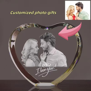 Cornice Fotografica in Cristallo a Forma di Cuore di Alta Qualità, Personalizzabile con Logo Inciso al Laser, <span class=keywords><strong>Regalo</strong></span> per <span class=keywords><strong>Anniversario</strong></span> - Product Image 4