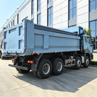 Camion benne minier Sinotruk Howo NX 8x4 de 80 tonnes et 30 mètres cubes à vendre en Chine