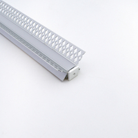 Profil LED en aluminium personnalisable 2M-4M dans différents styles et longueurs pour les supports de lampe et les bases