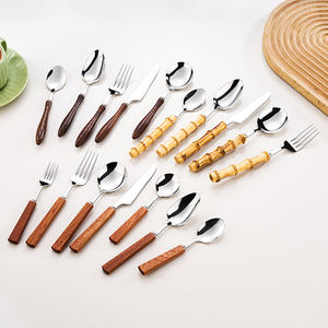 Ensemble de couverts en acier inoxydable 304 poli miroir, style occidental moderne, avec manches en bois, compatible lave-vaisselle, ustensiles pour la maison et l'hôtel - Product Image 1