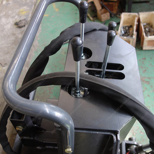 Accessoire de pelle rétrocaveuse SGT robuste avec bras pivotant hydraulique pour le creusement de trous de poteaux - Product Image 5