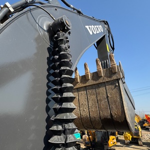Excavatrice sur chenilles Volvo EC290 d'occasion en excellent état (90% neuve) avec moteur et boîte de vitesses, poids opérationnel de 29 tonnes, à vendre - Product Image 4