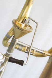Trombón Tenor de Latón Dorado y Cobre, Cuerpo de Cuproníquel, Varilla Completa, Tono Bb/F, Válvula Axial, Válvula Thayer - Product Image 4