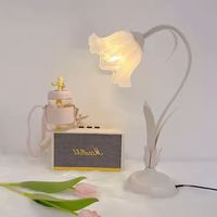 Lampu meja sumber cahaya E27 bentuk bunga portabel Hotel Modern Nordic